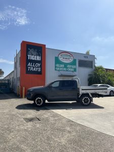 Toyota Hilux Dual Cab with Platnium Tray #18