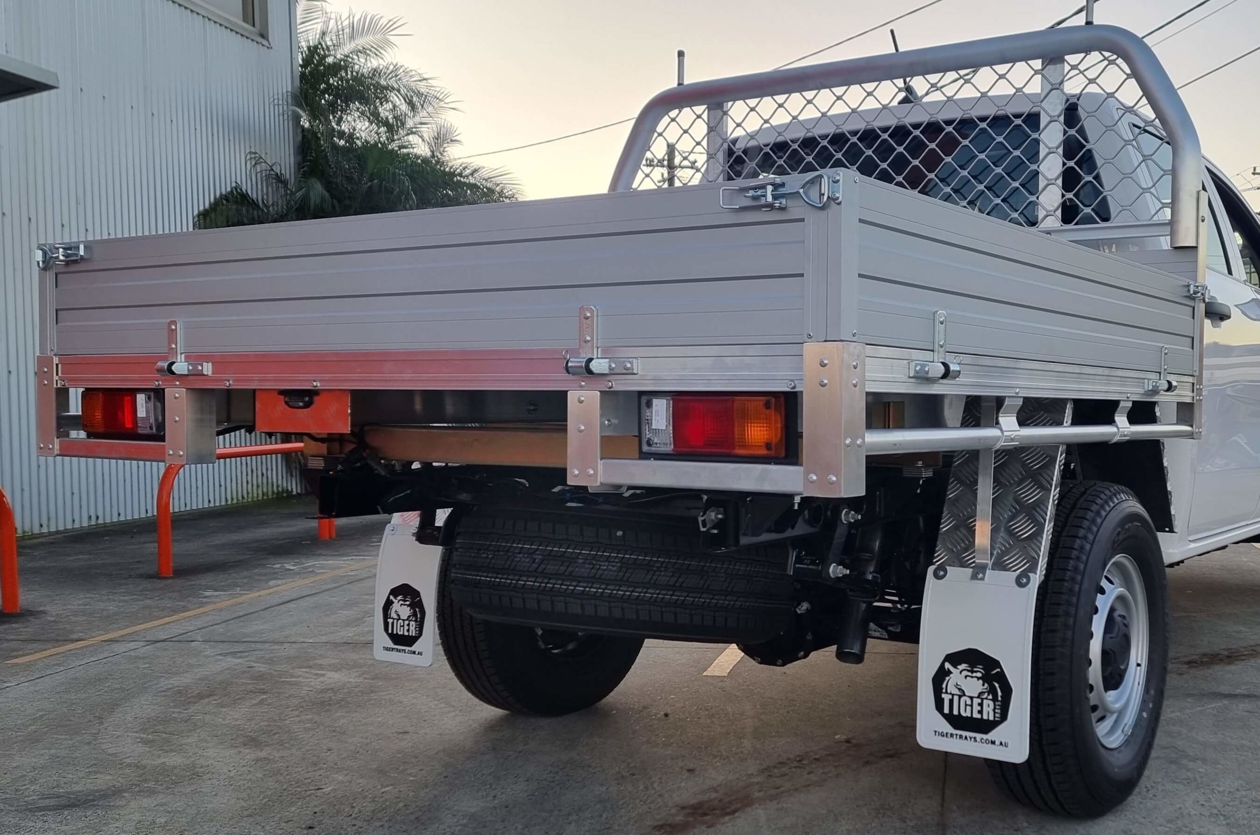 ford-ranger-gen-3-tray