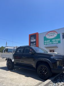 LDV Dual Cab with Tradie Tray #2