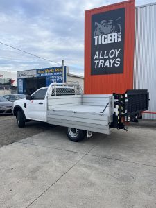 Tailgate Loader with Tiger Tradie Tray 450mm Sideboard #5