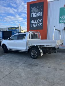Dual Cab GWM with Tiger Tough Alloy Series Tray (ft. ladder rack) #3