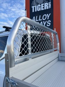 Dual Cab GWM with Tiger Tough Alloy Series Tray (ft. ladder rack) #8